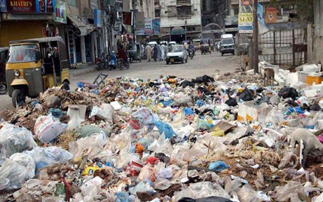 کراچی والے ہوشیار ! غیرمتعلقہ جگہ کچرا پھینکنے پر گرفتاری ہوگی!!!