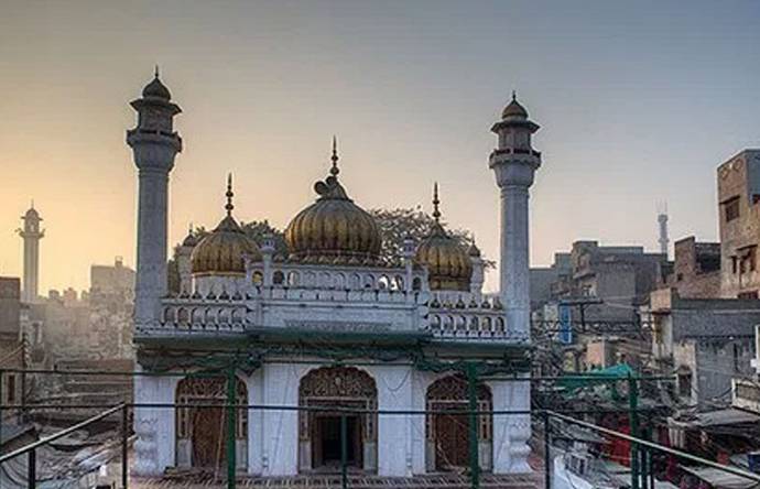 کورونا کے ڈر سے مساجد بند نہیں کرینگے،عمران خان