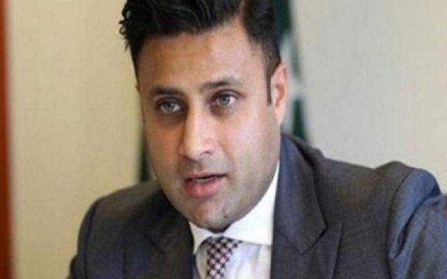 ڈیڑھ سال میں 9 لاکھ 80 ہزار پاکستانی بیرون ملک گئے، زلفی بخاری 