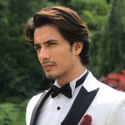 علی ظفر نے ریپ مقابلےکا اعلان کر دیا، لاکھ روپے انعام ملے گا