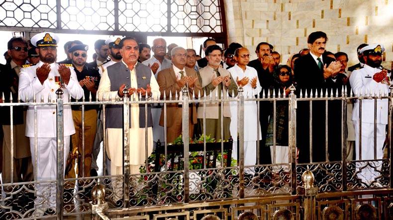 قائداعظمؒ کا یوم پیدائش: عمران اسماعیل  اور مراد علی شاہ کی مزار پر حاضری