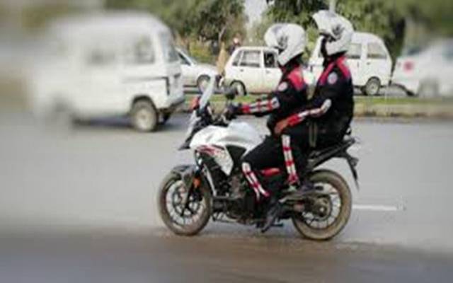 لاہور: ڈاکوؤں کی پولیس پر فائرنگ،ڈولفن اہلکار زخمی  