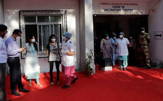 بھارت میں مقامی طور پر تیار کورونا ویکسین لگانے کا آغاز