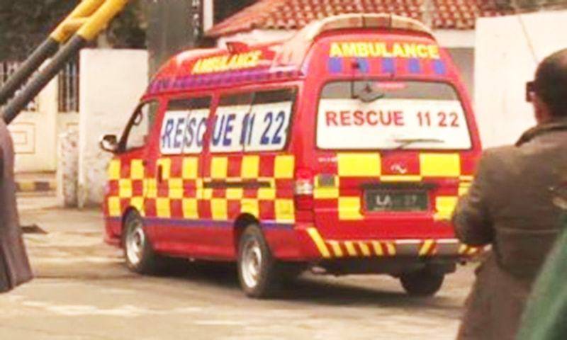  رائیونڈ روڈ پر ڈمپر کی موٹر سائیکل کو ٹکر، 3 افراد جاں بحق