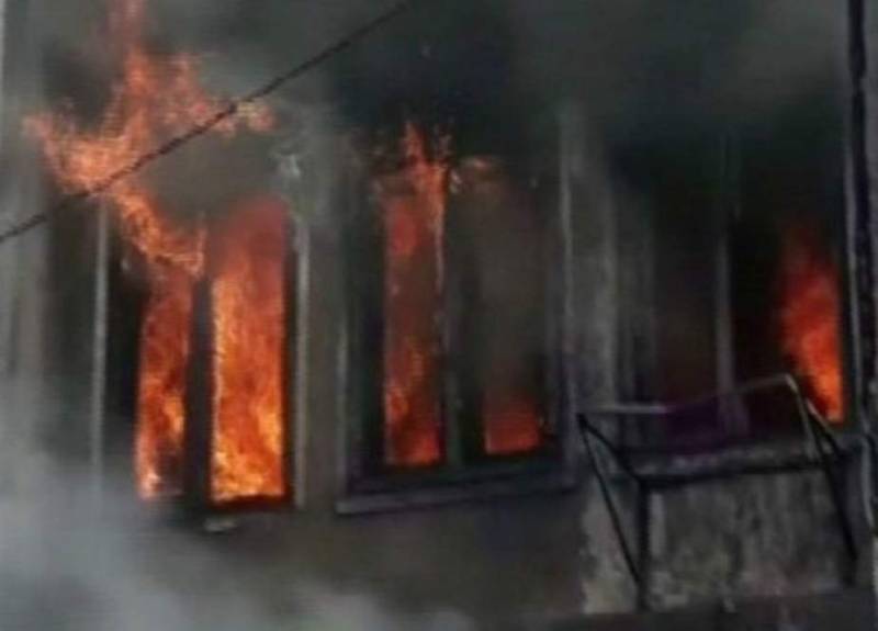 کراچی: فوڈفیکٹری میں آتشزدگی،قیمتی سامان جل گیا