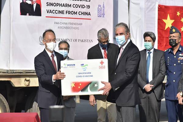 چین نے کورونا ویکسین پاکستان کے حوالے کردی، وزیر خارجہ کا اظہار تشکر