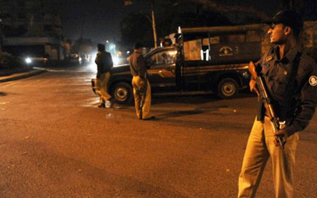سکھر اور ڈی جی خان میں پولیس مقابلے، 5ڈاکو ہلاک