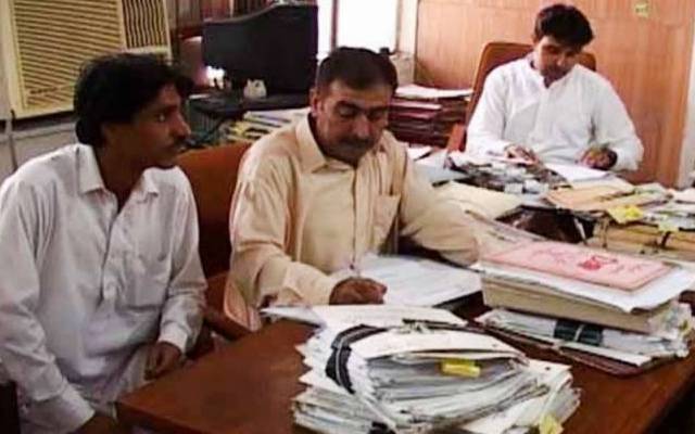  وفاقی سرکاری ملازمین کی تنخواہوں میں 40 فیصد تک اضافے کا فیصلہ