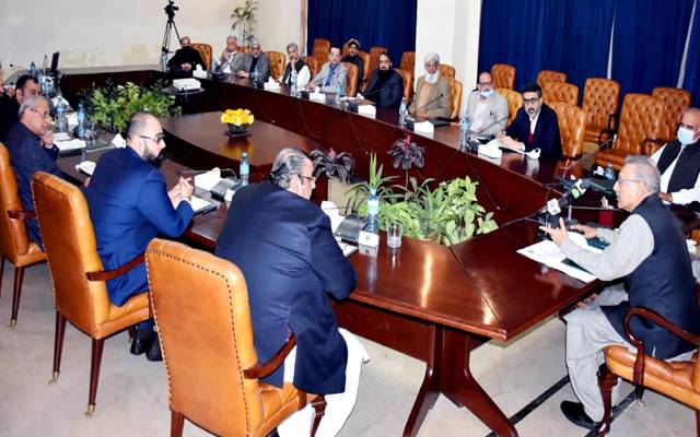  تاجر برادری کاروباری ماحول کی بہتری کیلئے تجاویز دے،صدر مملکت