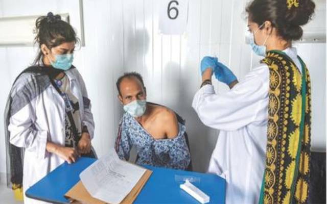 کورونا ویکسین نا لگوانے والے ملازمین کیخلاف سندھ حکومت کا بڑا فیصلہ