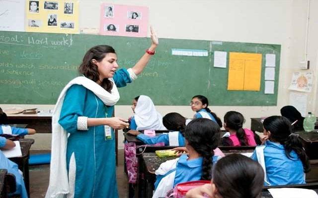  سندھ کابینہ کا بڑا فیصلہ، اساتذہ کے تبادلوں پر پابندی ختم 