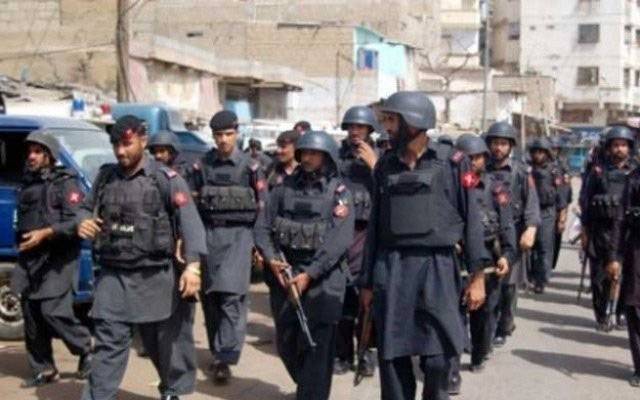 پیٹرول لیجانےوالی گاڑیوں سےرشوت لینےکاالزام ،11اہلکار معطل