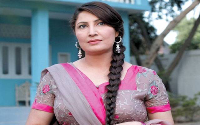 معروف اداکارہ صائمہ نور فلم کی عکسبندی کے دوران زخمی ہو گئیں