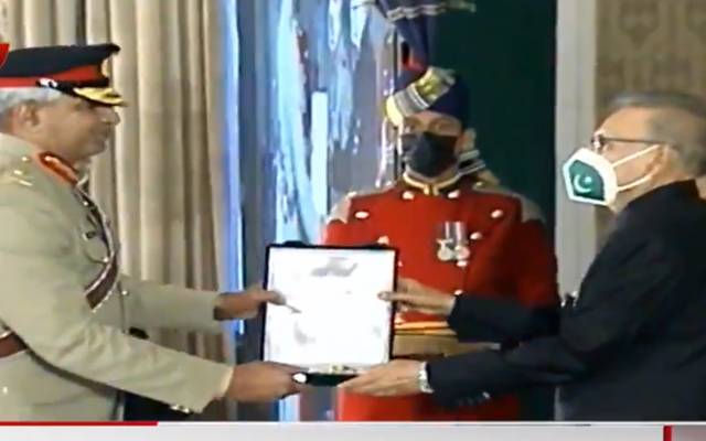 ڈی جی آئی ایس پی آر میجر جنرل بابر افتخار کو ہلال امتیاز ملٹری سے نوازا گیا