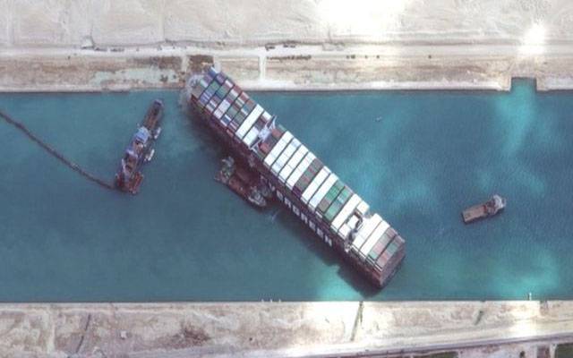 سوئزکینال میں پھنسے تائیوان کے بحری جہاز کو نکال لیاگیا