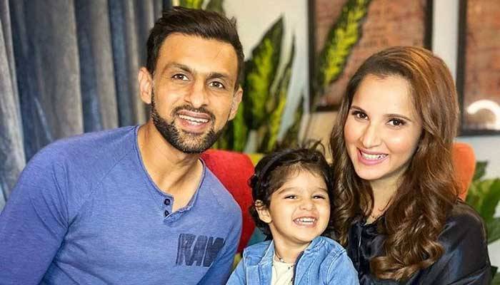  اچھے اور برے وقت کے ہمسفر کو شادی کی سالگرہ مبارک ،ثانیہ مرزا 