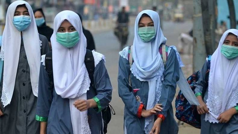 اہم خبر۔۔ تعلیمی ادارے ایس او پیز کیساتھ کھولنے کا فیصلہ