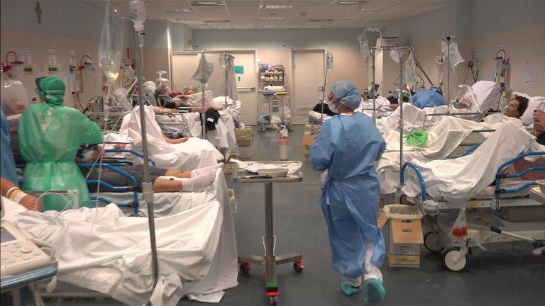 نامور ٹی وی ادا کا ر نے کورونا ہسپتال بنانے کا اعلان کر دیا