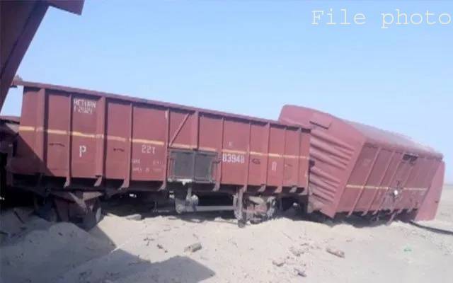 ایران سے کوئٹہ آنیوالی ٹرین کو حادثہ، 6 بوگیاں پٹڑی سے اتر گئیں