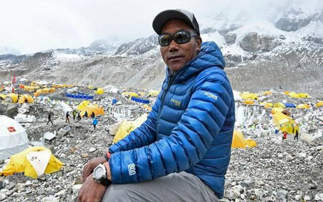نیپالی کوہ پیما نے ماؤنٹ ایورسٹ سرکرکے نیا ریکارڈ بنادیا