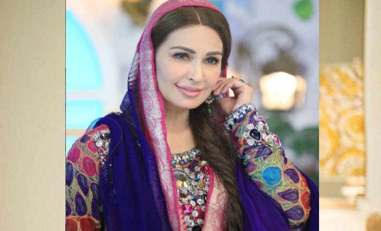 اداکارہ ریما کی بارش میں بنائی گئی ویڈیو سوشل میڈیا پر چھا گئی 