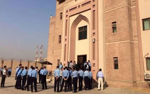  احتساب عدالت:شاہد خاقان کے وکیل کی نیب کے گواہ پر جرح