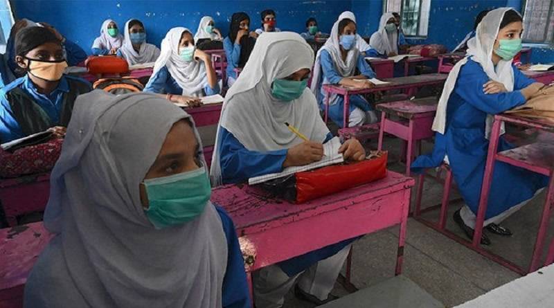 ایک سال میں دو مرتبہ امتحانات۔بچے تیاری پکڑلیں
