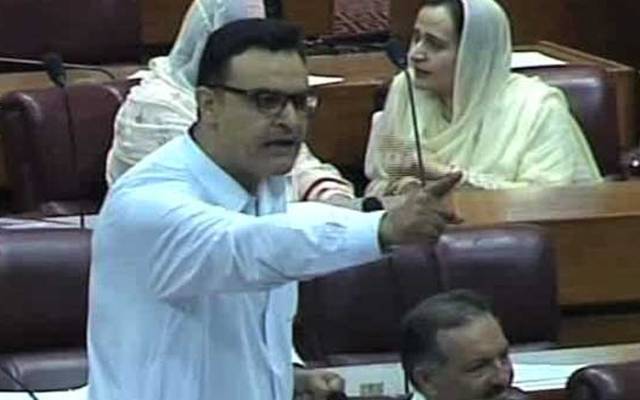  تین سال میں پارلیمنٹ مچھلی منڈی بن گئی۔کسی کو عوام کی پروا نہیں۔۔ نور عالم خان