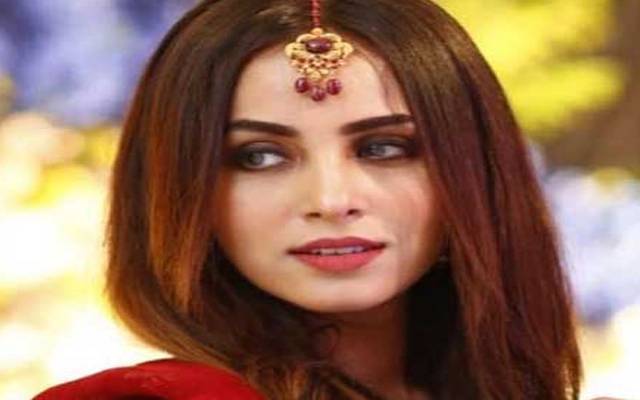 میرا پسندیدہ سیاستدان کون ہے ؟ اداکارہ نمرہ نے بتا دیا