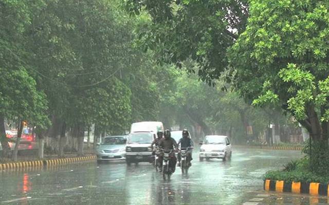 پنجاب کے مختلف شہروں میں تیز آندھی اور موسلا دھار بارش ، موسم خوشگوار ہو گیا