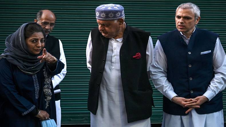 نئی دہلی: آج  آل پارٹیز کانفرنس میں  کشمیر کی کٹھ پتلی قیادت شریک ہوگی
