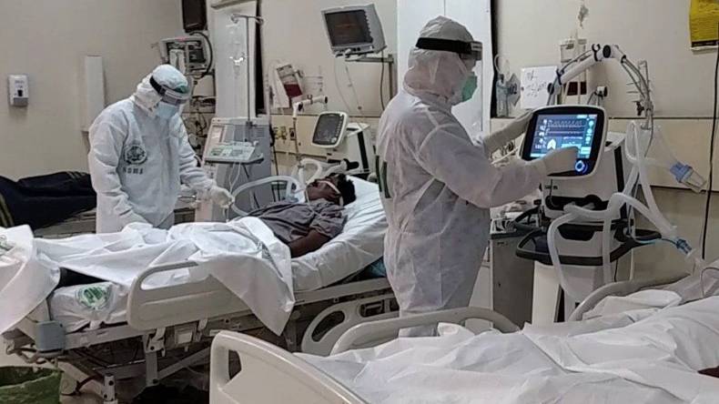 کورونا نے مزید 40 افراد کی جان لے لی، 1 ہزار 37 نئے کیسز رپورٹ