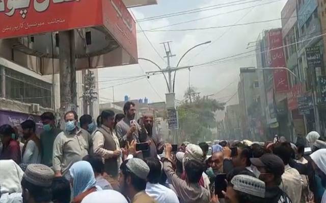 کورونا ویکسین نہ لگوانے پر 62 تاجروں کی دکانیں سیل