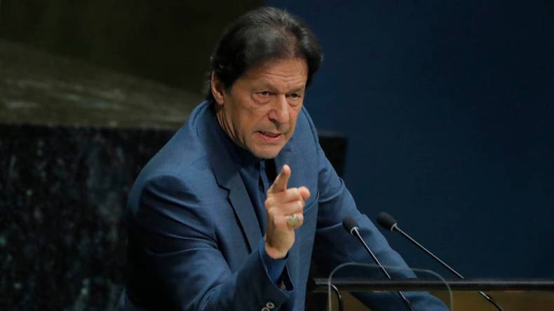 یوم شہدا پر کشمیریوں کے ساتھ کھڑے ہیں, حق خودارادیت ملنے تک کوئی سمجھوتہ نہیں کرینگے:عمران خان