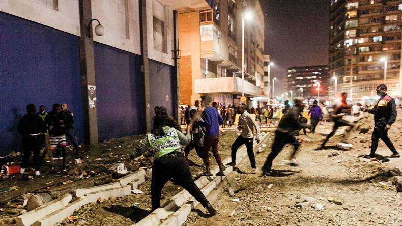 جنوبی افریقا:سابق صدر زوما کو جیل بھیجنے پر پرتشدد مظاہرے،72 افراد مارے گئے