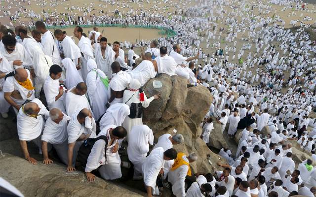  لبیک اللھم لبیک۔۔مناسک حج کی ادائیگی ۔۔ آج رکن اعظم وقوف عرفہ ادا کیا جائیگا