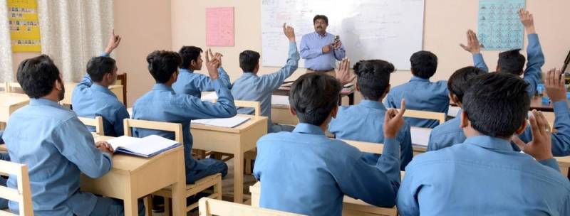  پنجاب ایجوکیشن فاؤنڈیشن نے طلباء کی اگلی جماعتوں کی پرموشن پالیسی جاری کر دی 