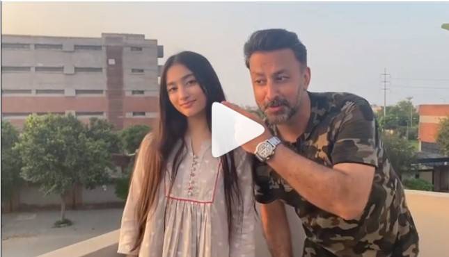 ادا کا ربابر علی کی بیٹی کے ہمراہ  اپنے پرانے گانے پر بنائی گئی ویڈیو وا ئرل