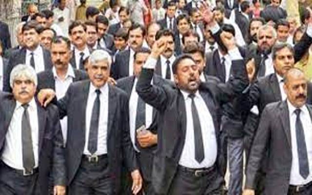 پنجاب بار کونسل نے عدالتی بائیکاٹ کا اعلان کردیا