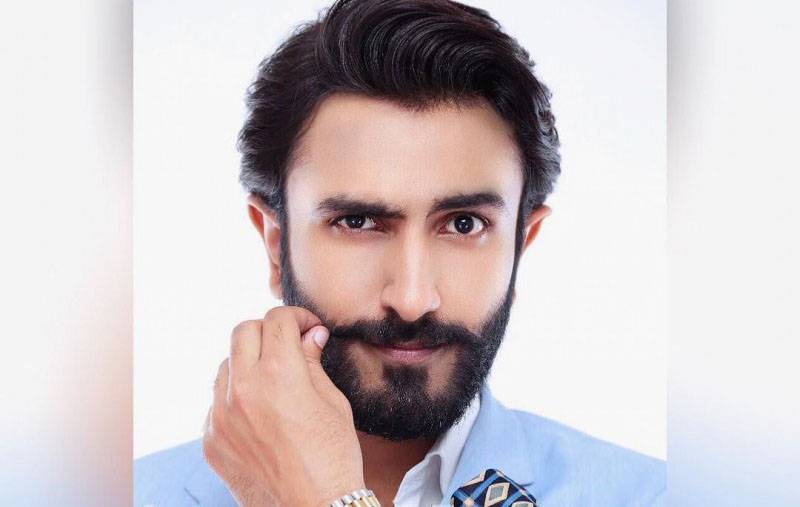 سو شل میڈیا پر وا ئرل ویڈیو نے بالی وڈ وا لوں کو متو جہ کیا۔۔اداکا ر حماد شعیب