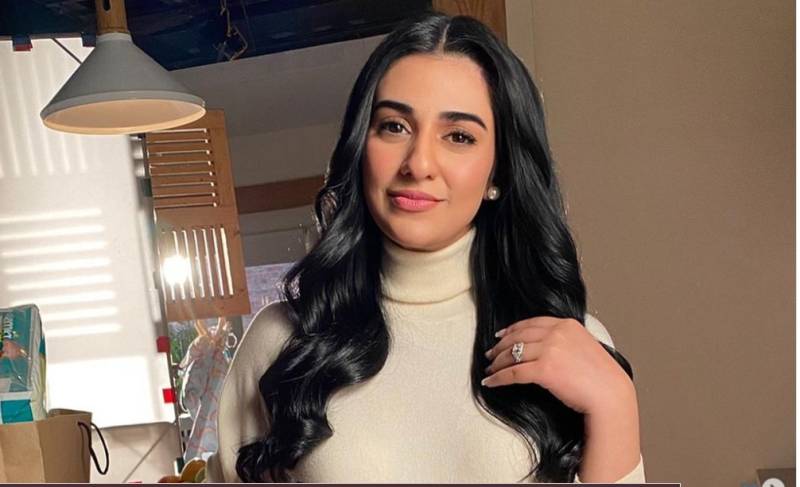 جلد ما ں بننےکی خوشخبری شیئر کرنے وا لی ادا کا رہ سا رہ خا ن نے نئی تصویریں شیئر کر دیں