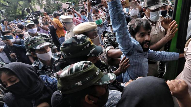 مسلمانوں کے خلاف نعرے بازی،بی جےپی لیڈر سمیت6 افراد گرفتار