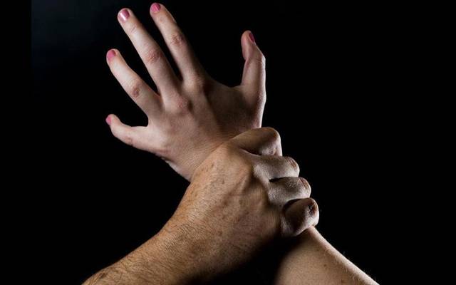 6اوباشوں کی گھر میں گھس کر خاتون سے زیادتی۔بعد میں کیا کیا جانیے!