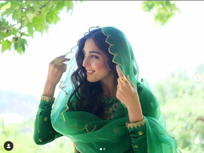 یوم آزادی پر سبزرنگ کا لباس پہنے اداکارہ مایا علی سوشل میڈیا پر چھا گئیں