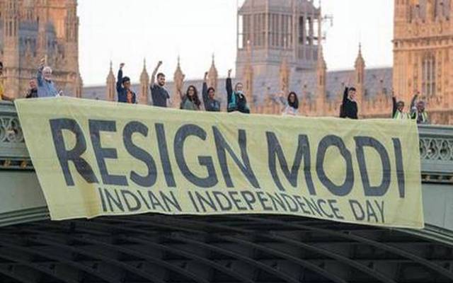 برطانیہ میں مقیم بھارتی کمیونٹی بھی مودی کے خلاف کھڑی ہوگئی۔ استعفے کا مطالبہ