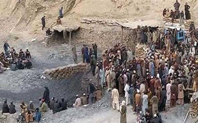 بولان۔۔ کوئلے کی کانوں میں فائرنگ۔۔ 4 افراد جاں بحق