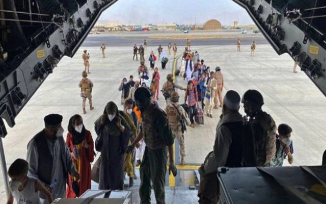 امریکا نے افغانستان سے غیر ملکیوں کو کراچی منتقل کرنیکا فیصلہ بدل دیا