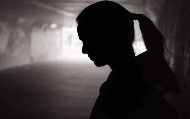   قتل،خودکشی عام۔۔ میری فیملی جرائم پیشہ ہے: 19سالہ لڑکی نے اہم راز سے پردہ اٹھا دیا