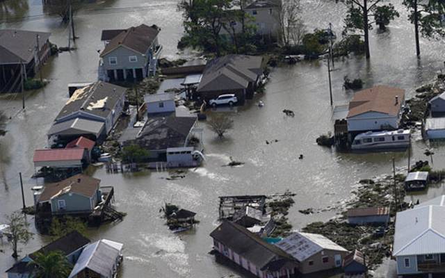 امریکا۔۔طوفان سے 48 ہلاکتیں ۔۔ ہزاروں افراد بے گھر