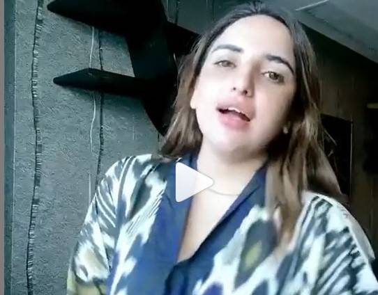 محبت برسادیناتم ،ساون آیا ہے۔۔ حریم شاہ کا نئی ویڈیو میں زبر دست ڈانس